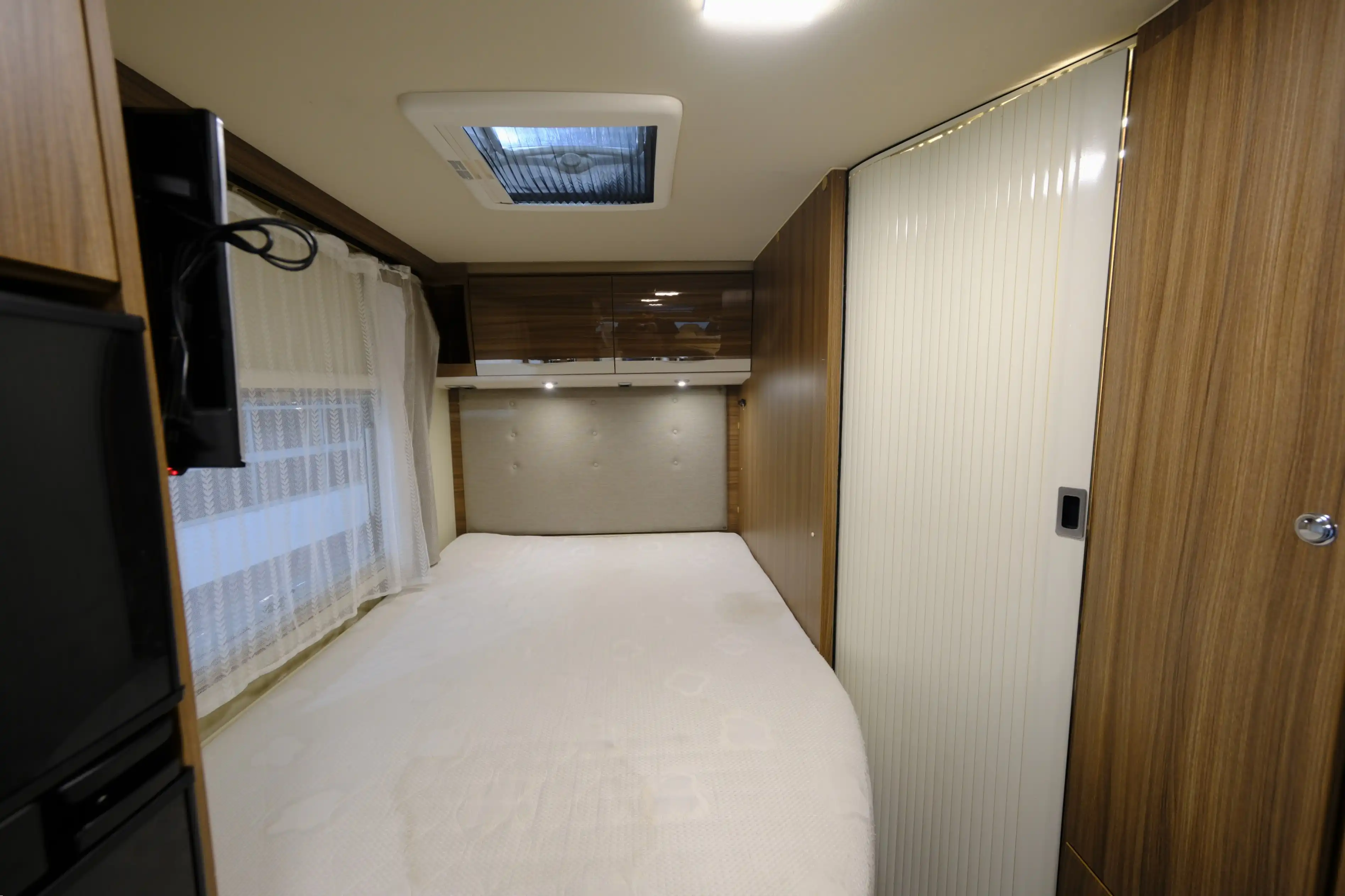 EURAMOBIL Profila T 675 SB